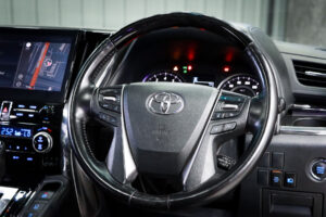 Toyota Vellfire 2.5 V MNC 2020 [HDCF]