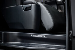 Toyota Vellfire 2.5 V MNC 2020 [HDCF]