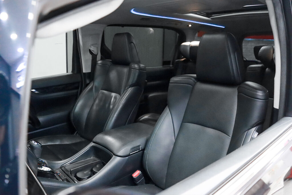 Toyota Vellfire 2.5 V MNC 2020 [HDCF]