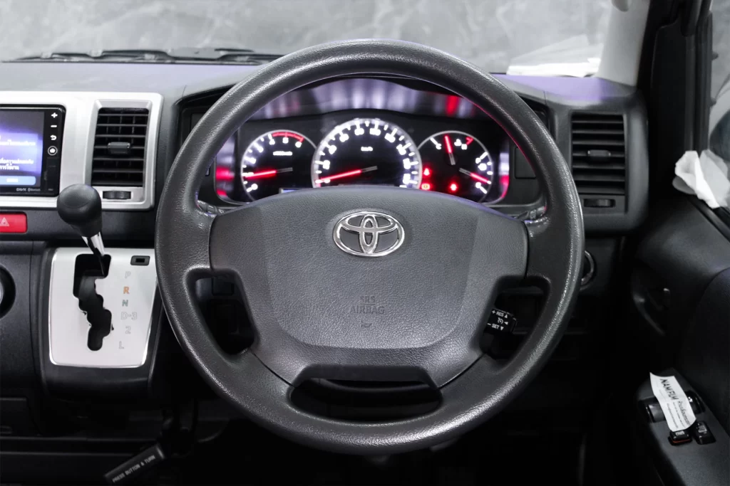 Toyota Ventury 3.0 V 2017 [AGHD]