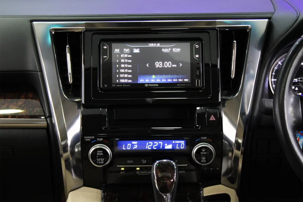 Toyota Alphard 2.5 Hybrid MNC 2019 [CGEE]