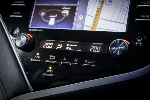 Toyota Camry 2.5 Hybrd Premium 2020 [DFDJ]