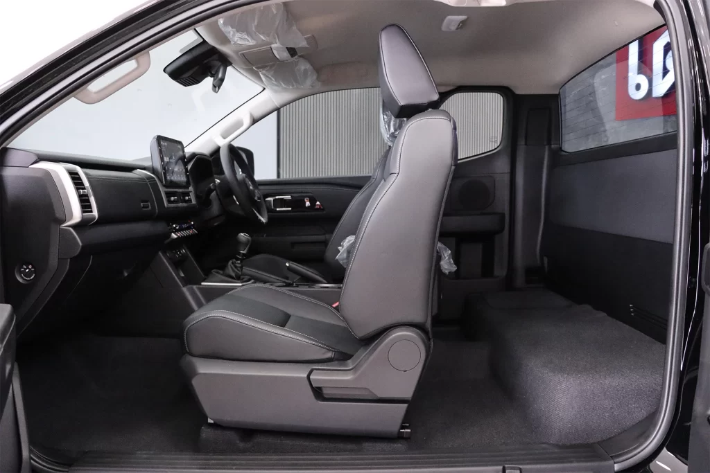 Mitsubishi Triton 2.4 Mega Cab Prime Plus 2025 [BJEI]