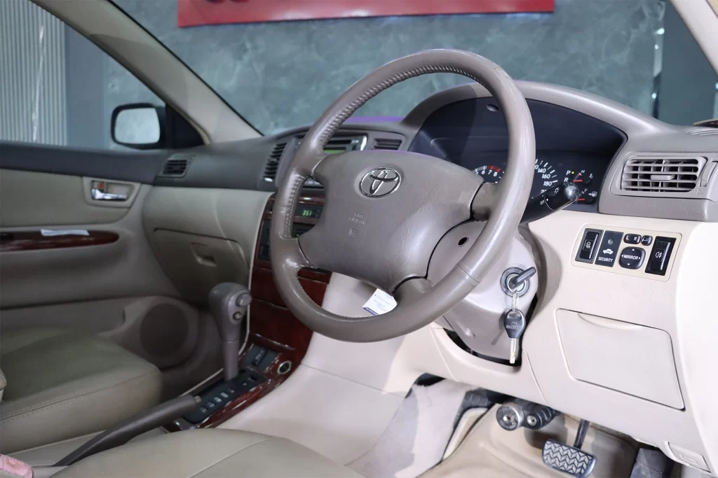 Toyota Altis 1.6 E 2004 [DEIC]