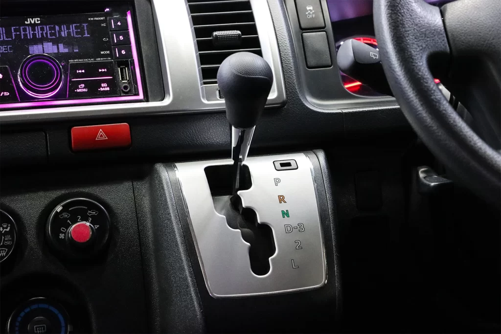 Toyota Ventury 3.0 G MNC 2019 [FAHE]