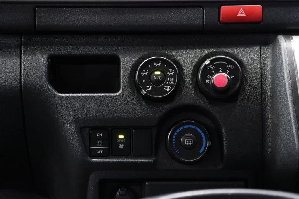 Toyota Ventury 3.0 G MNC 2019 [FAHE]