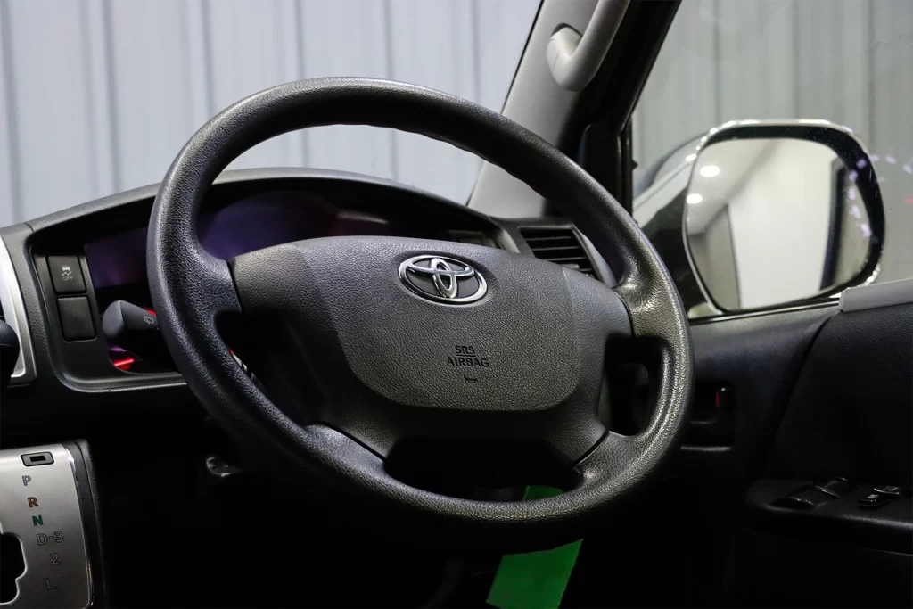 Toyota Ventury 3.0 G MNC 2019 [FAHE]