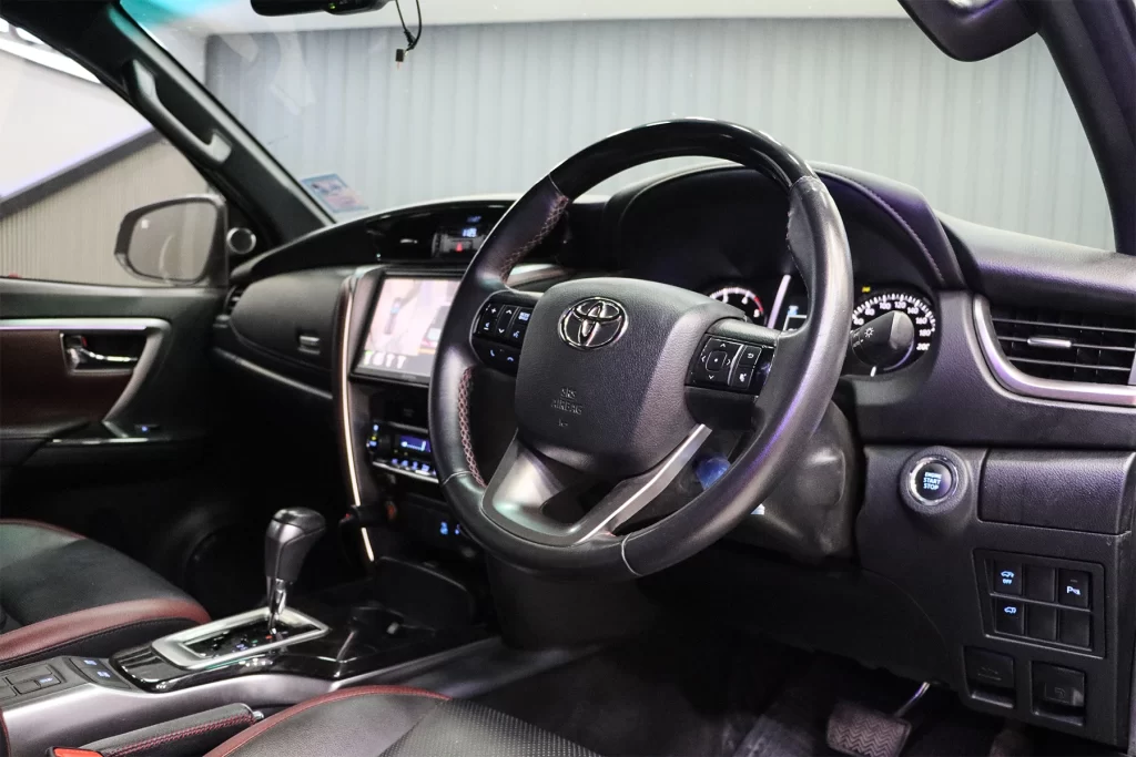 Toyota Fortuner 2.4 Legender 4WD 2021 [ACFJ]