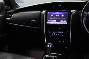 Toyota Fortuner 2.4 Legender 4WD 2021 [ACFJ]