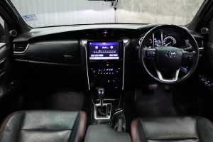 Toyota Fortuner 2.4 Legender 4WD 2021 [ACFJ]