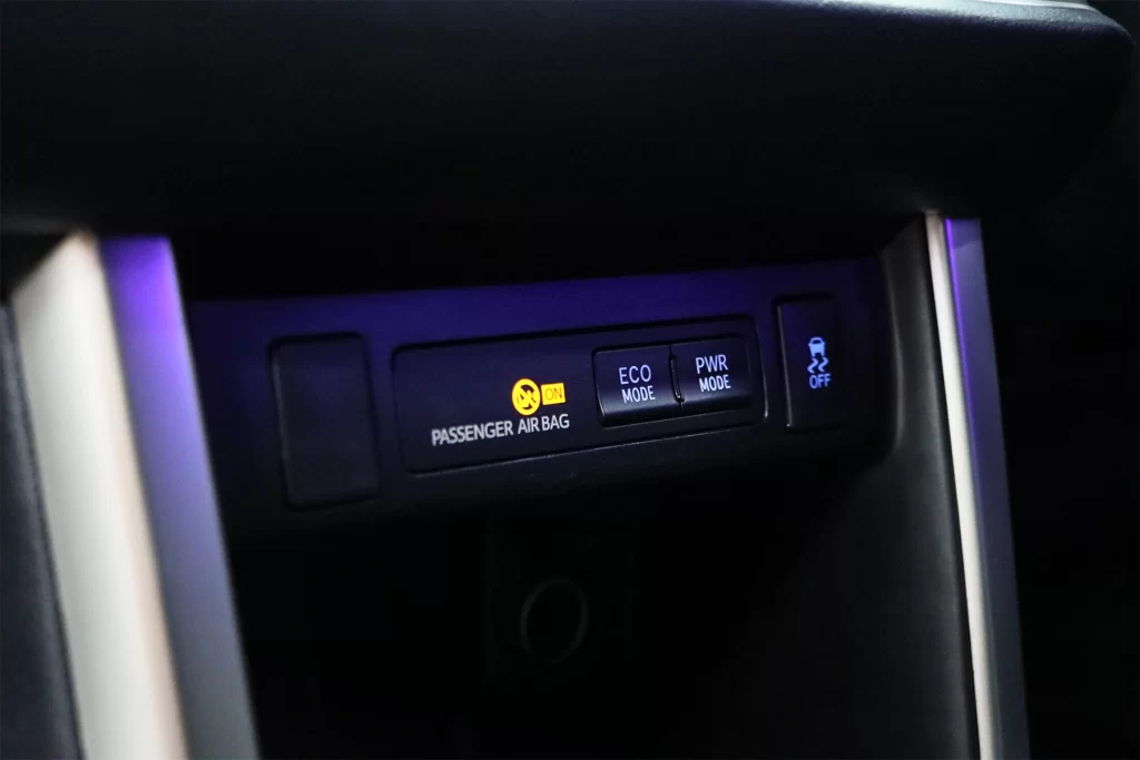 Toyota Innova 2.8 Crysta Premium MNC 2021 [BDAD]
