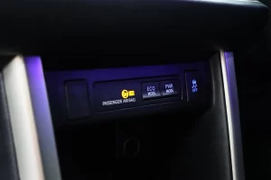 Toyota Innova 2.8 Crysta Premium MNC 2021 [BDAD]