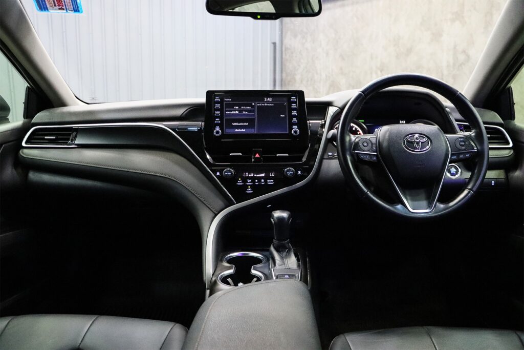 Toyota Camry 2.5 Sport MNC 2022 [HABA]
