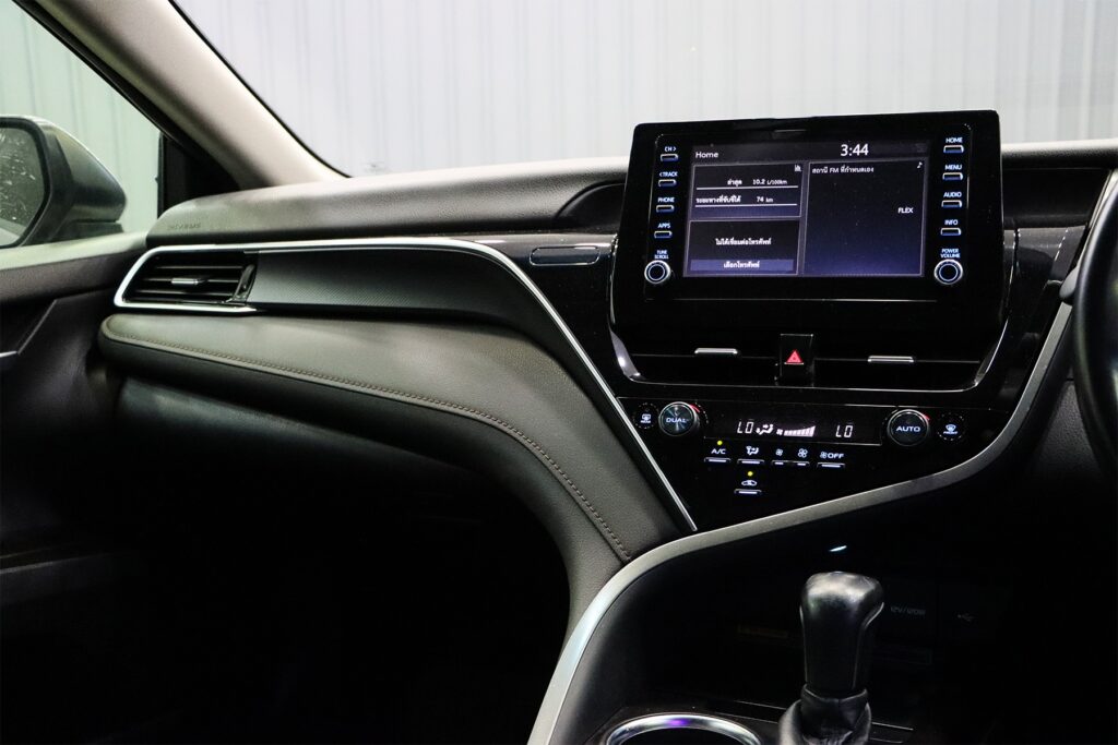 Toyota Camry 2.5 Sport MNC 2022 [HABA]