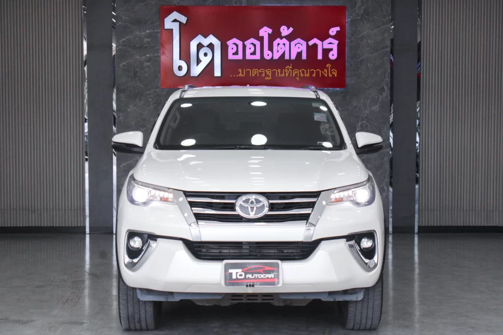 Toyota Fortuner 2.4 V 2WD MNC 2018 [EDCC]