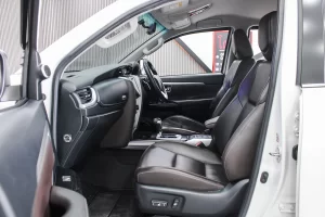 Toyota Fortuner 2.4 V 2WD MNC 2018 [EDCC]