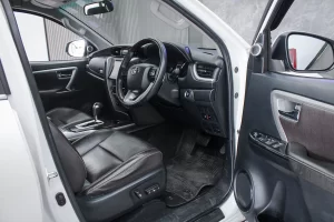 Toyota Fortuner 2.4 V 2WD MNC 2018 [EDCC]