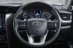 Toyota Fortuner 2.4 V 2WD MNC 2018 [EDCC]
