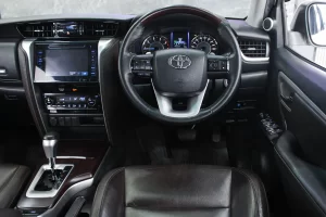Toyota Fortuner 2.4 V 2WD MNC 2018 [EDCC]