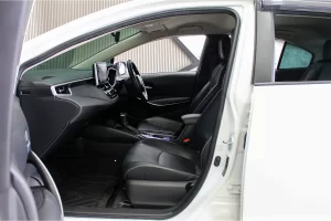 Toyota Altis 1.8 Hybrid Premium MNC 2022 [EAGH]