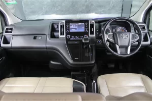 Toyota Majesty 2.8 Standard 2020 [GCGB]