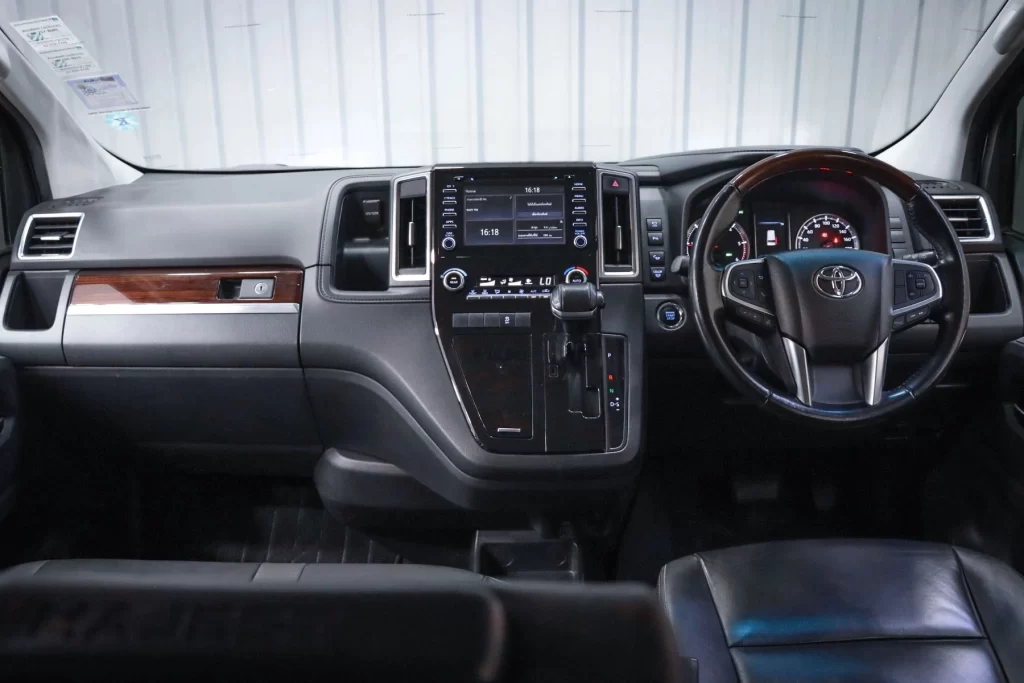 Toyota Majesty 2.8 Premium 2020 [GBBI]