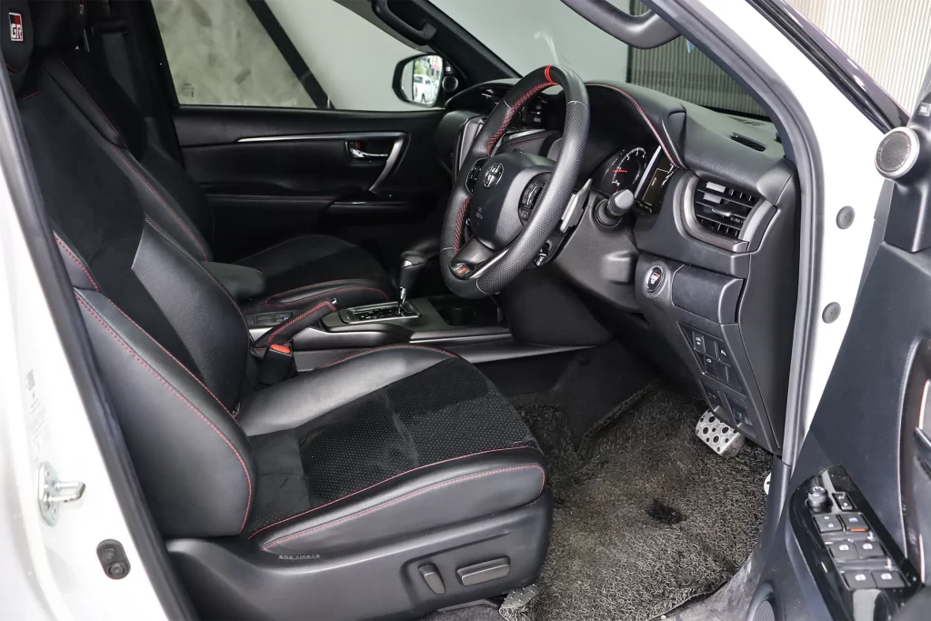Toyota Fortuner 2.8 GR Sport 4WD 2023 [GHDB]