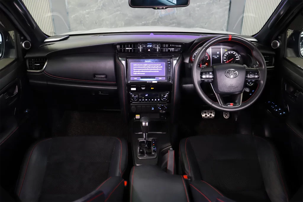 Toyota Fortuner 2.8 GR Sport 4WD 2023 [GHDB]