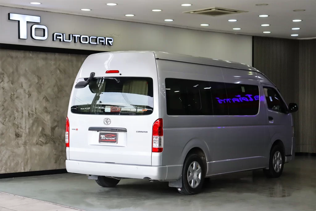 Toyota Commuter 3.0 D4D 2019 M/T [ICDG]