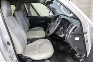 Toyota Commuter 3.0 D4D 2019 M/T [ICDG]