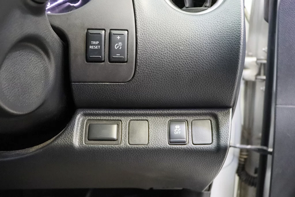 Nissan Navara 2.3 E Double Cab 2WD 2021 [EAJJ]