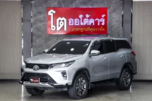 Toyota Fortuner 2.4 Leader 4WD 2023 [DIAB]