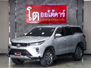 Toyota Fortuner 2.4 Leader 4WD 2023 [DIAB]