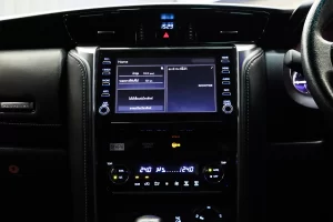 Toyota Fortuner 2.4 Leader 4WD 2023 [DIAB]