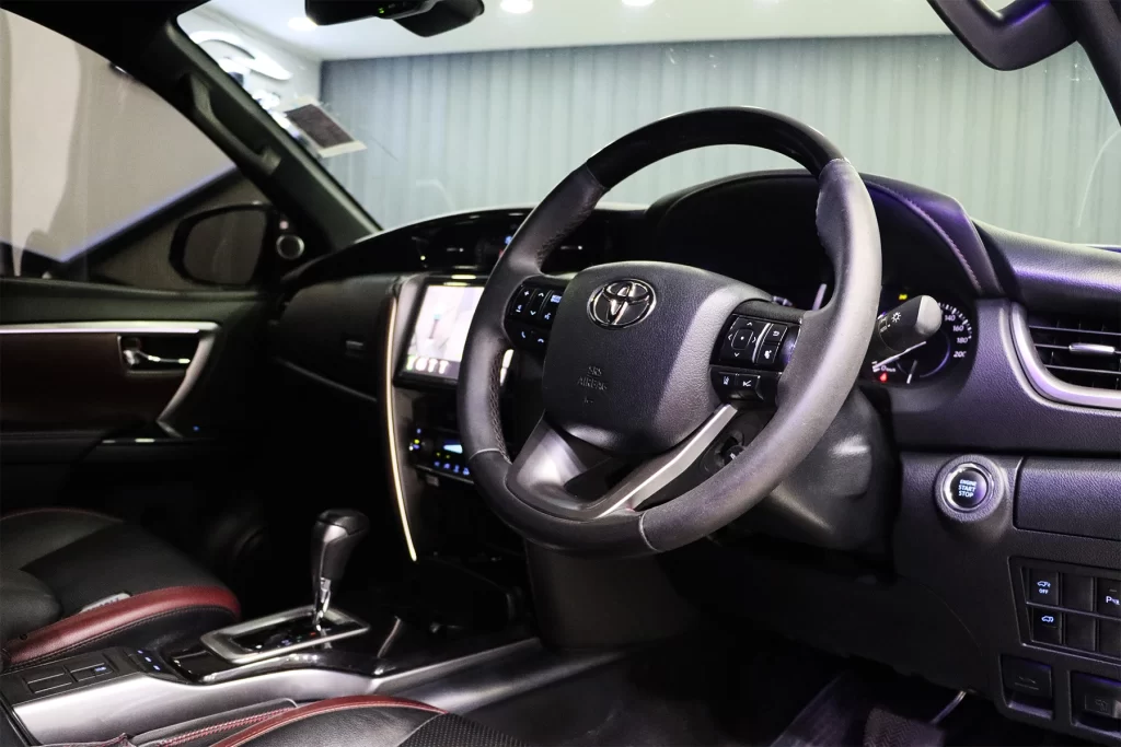 Toyota Fortuner 2.8 Legender 2WD 2021 [FAJF]