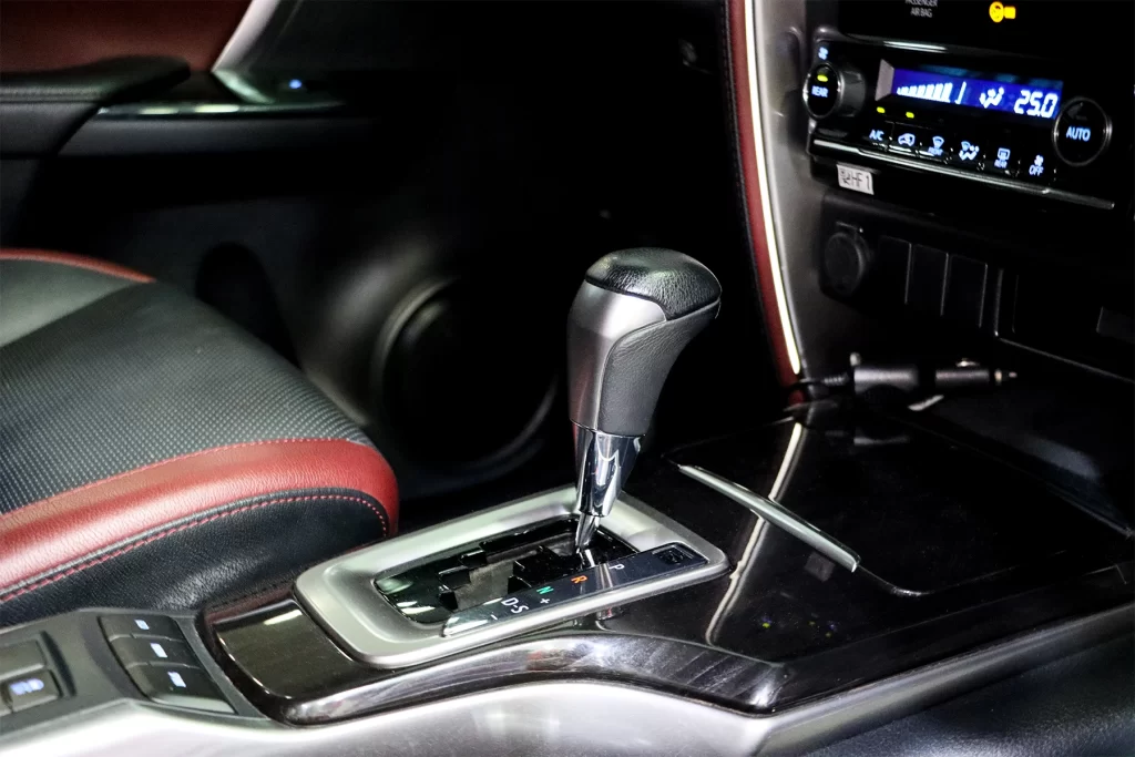 Toyota Fortuner 2.8 Legender 2WD 2021 [FAJF]