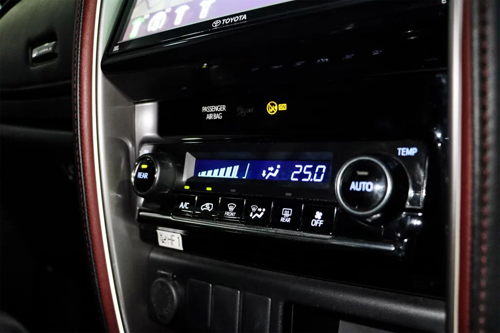 Toyota Fortuner 2.8 Legender 2WD 2021 [FAJF]