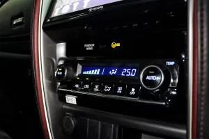 Toyota Fortuner 2.8 Legender 2WD 2021 [FAJF]