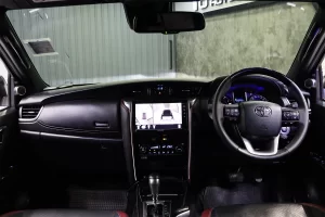 Toyota Fortuner 2.8 Legender 2WD 2021 [FAJF]