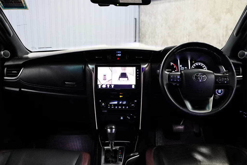 Toyota Fortuner 2.4 Legender 4WD 2021 [BGBA]