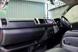 Toyota Ventury 3.0 V 2017 [CEBB]