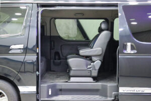 Toyota Ventury 3.0 V 2017 [CEBB]