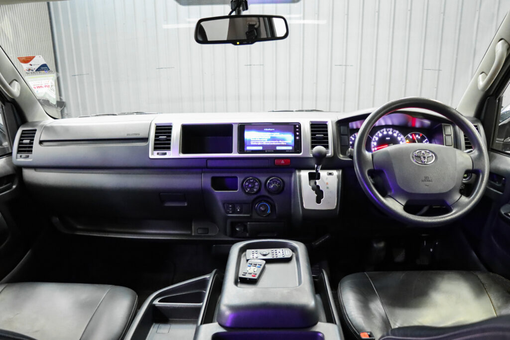 Toyota Ventury 3.0 V 2017 [CEBB]