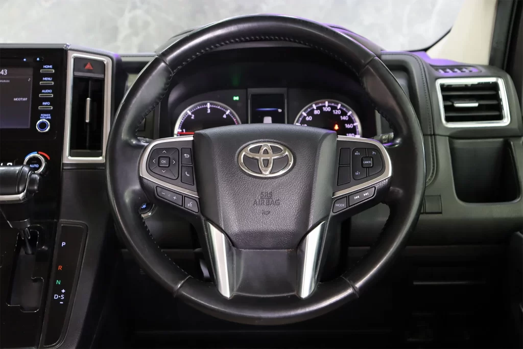 Toyota Majesty 2.8 Standard 2020 [FDJG]
