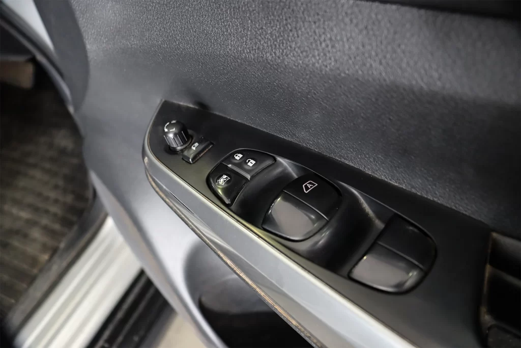 Nissan Navara 2.3 VL Double Cab 4WD 2021 [ICGC]
