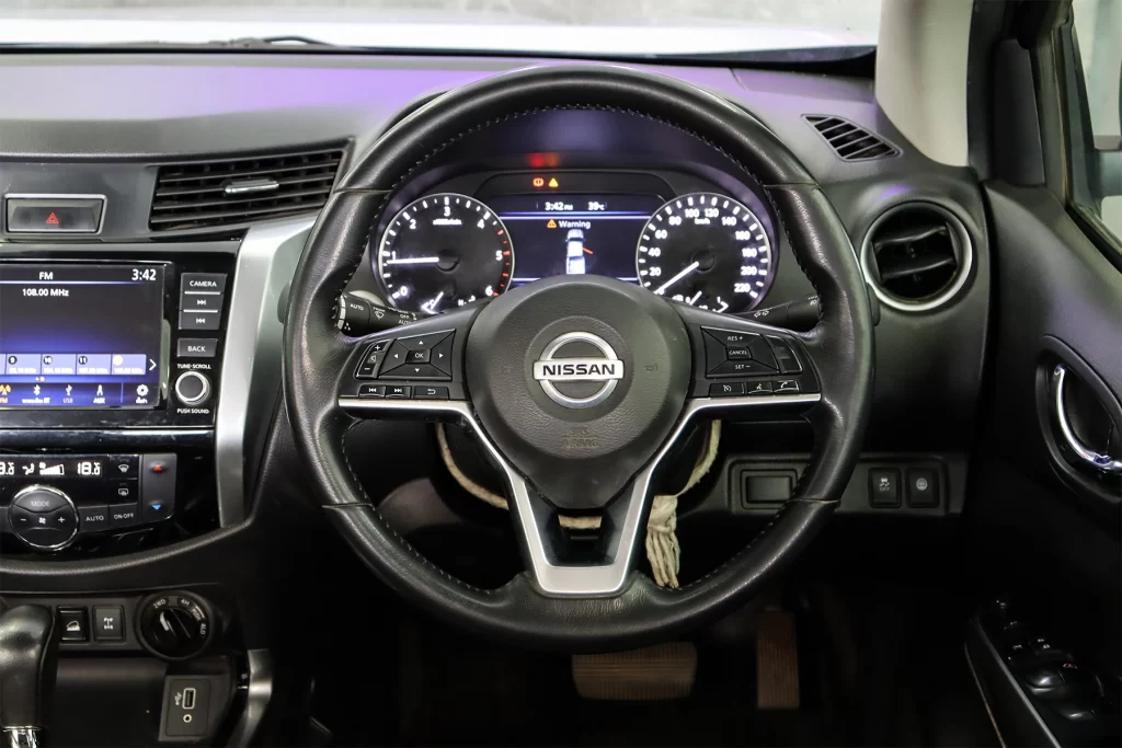 Nissan Navara 2.3 VL Double Cab 4WD 2021 [ICGC]