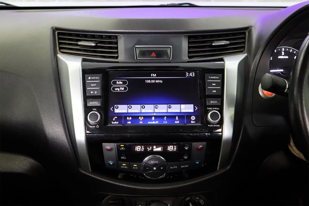 Nissan Navara 2.3 VL Double Cab 4WD 2021 [ICGC]