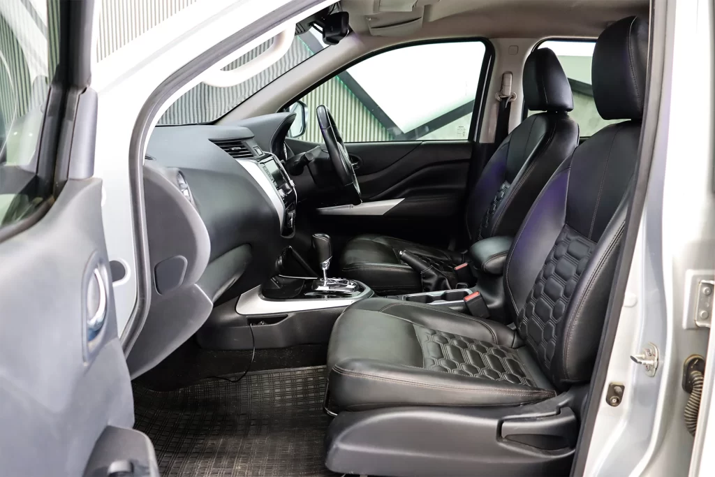 Nissan Navara 2.3 VL Double Cab 4WD 2021 [ICGC]