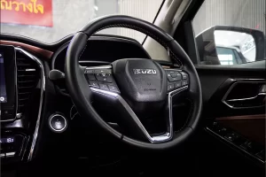 Isuzu MU-X 1.9 Ultimate 2WD 2022 [GEEB]