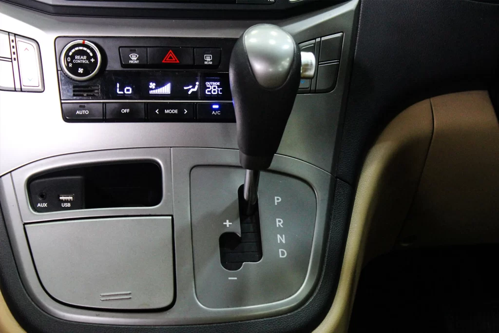 Hyundai H-1 2.5 Elite 2020 [DHCJ]